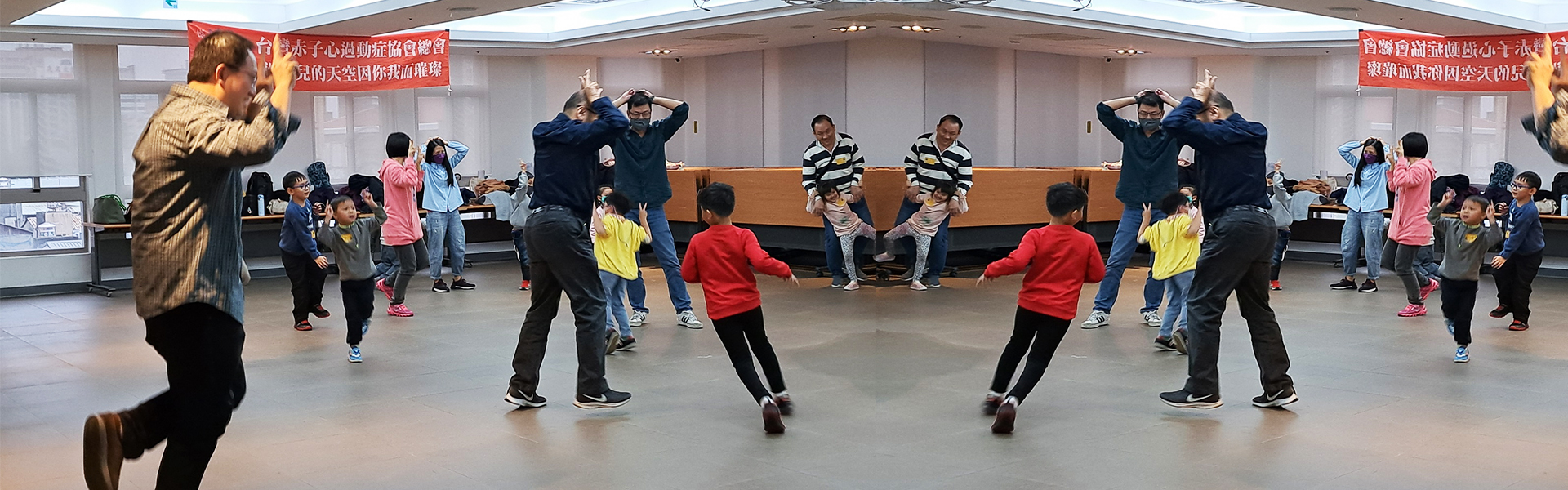 親子營能加強親子關係並培養孩子探索能力。